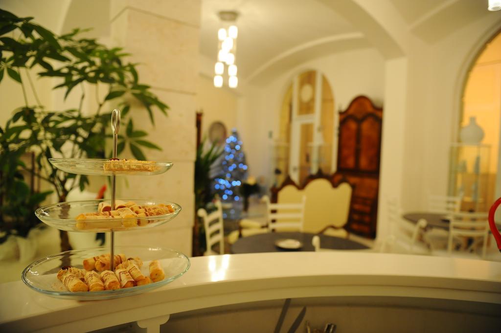 Albergo Le Dodici Lune Montecorvino Rovella ภายนอก รูปภาพ