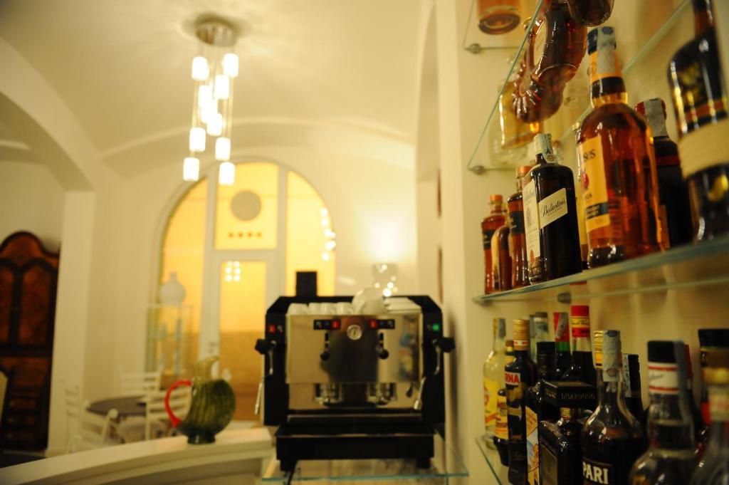 Albergo Le Dodici Lune Montecorvino Rovella ภายนอก รูปภาพ